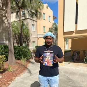 Meet your Posher, Amiri